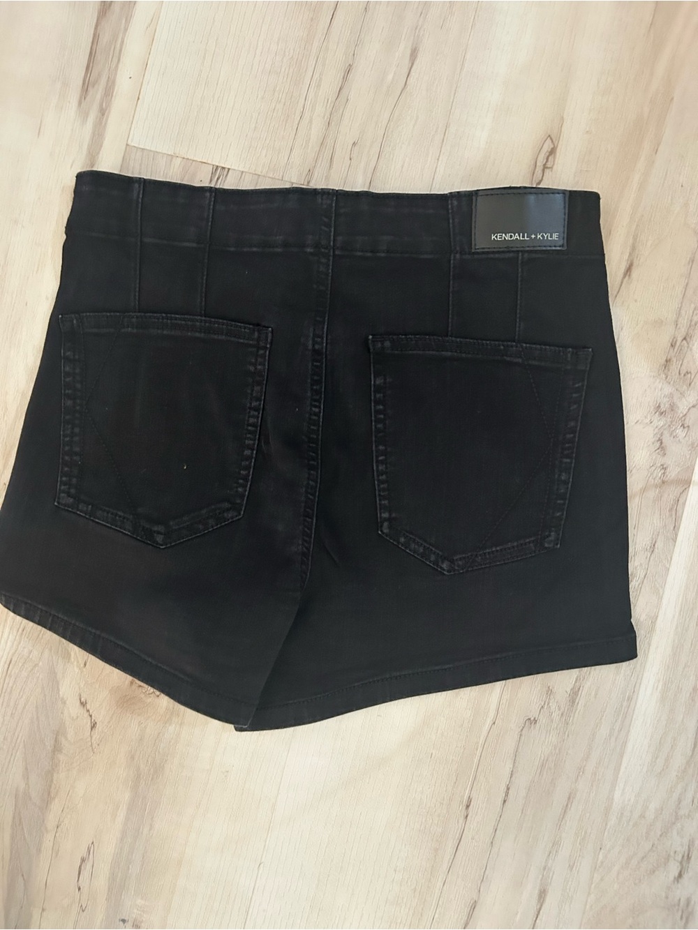 Kendall + Kylie Icon Shorts Black High Rise Women’s 11/30 Button Fly Denim - Picture 3 of 12